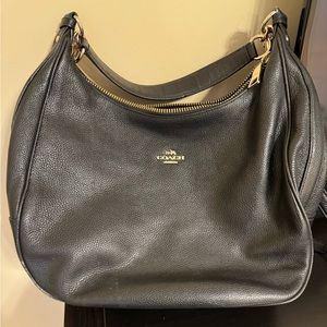 Coach shoulder/crossbody bag